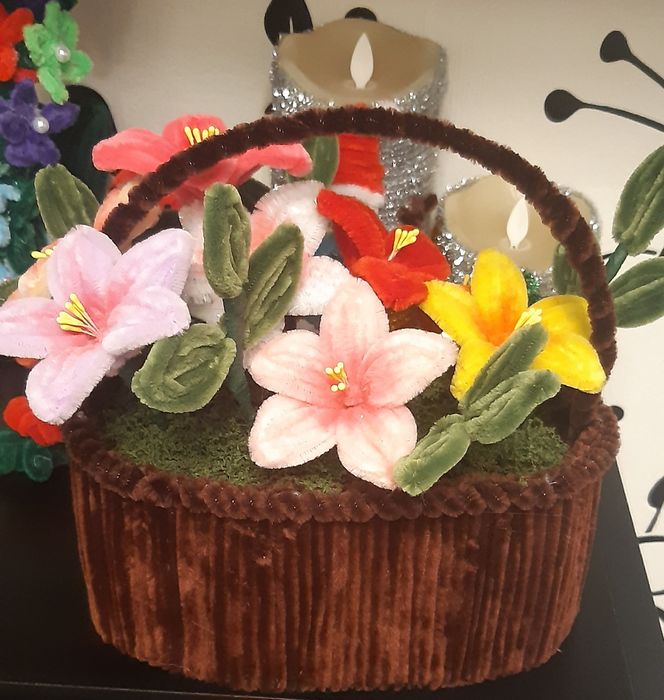 Ghivece ornament floral din sârmă plusata 100%Handmade