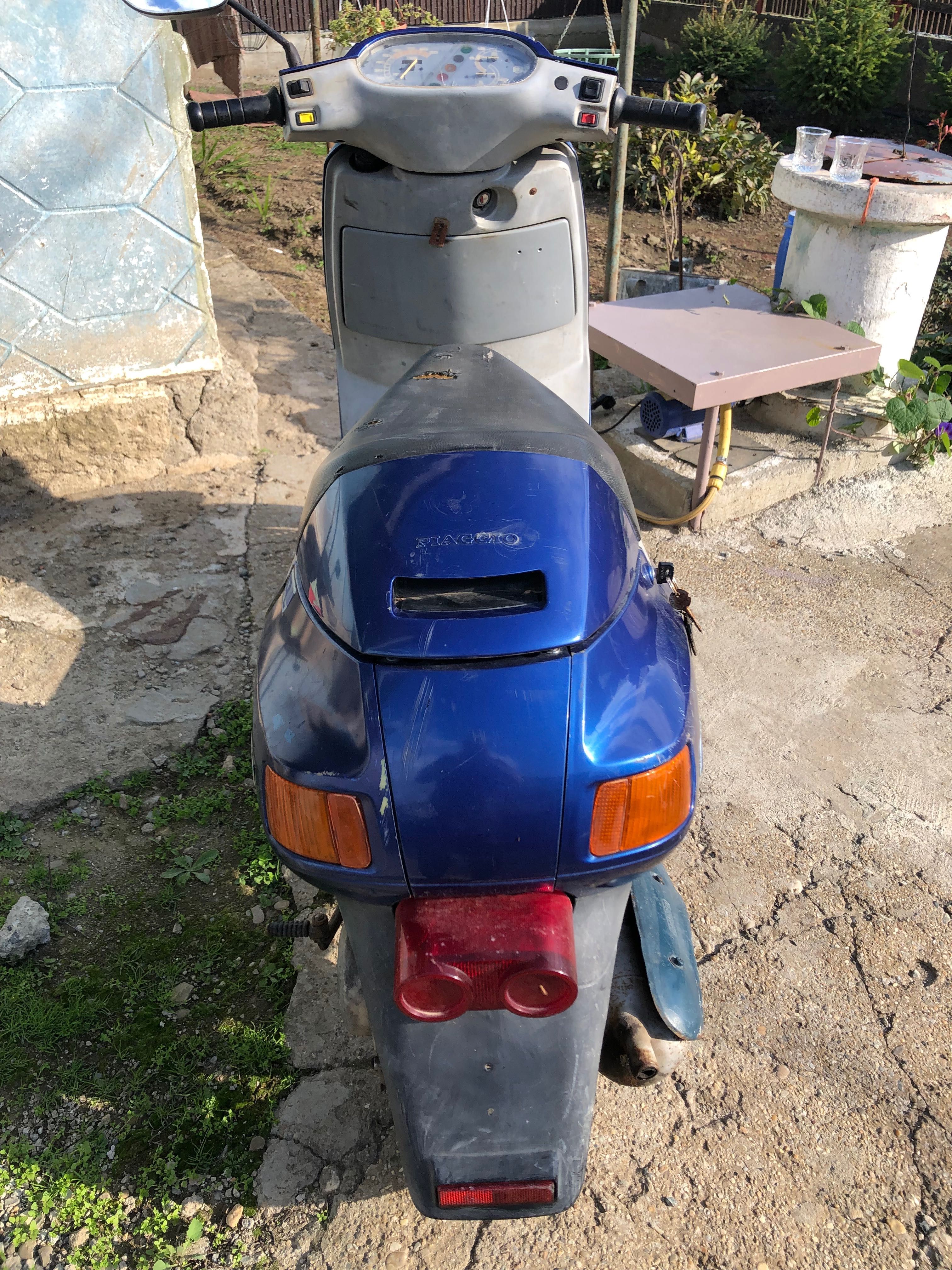 Pyaggio  scuter 49