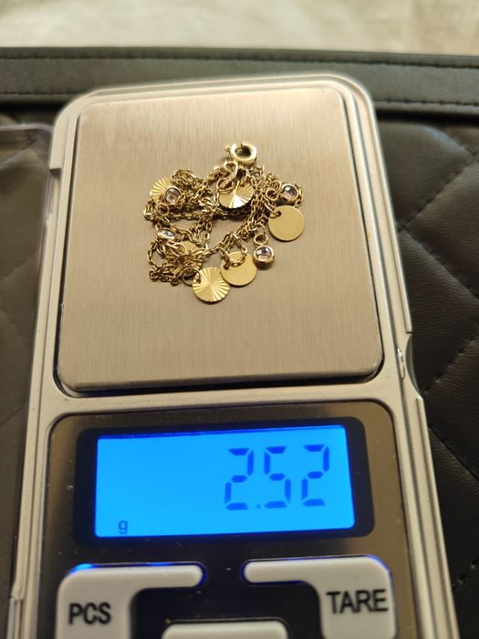 Salbă din aur de 14k