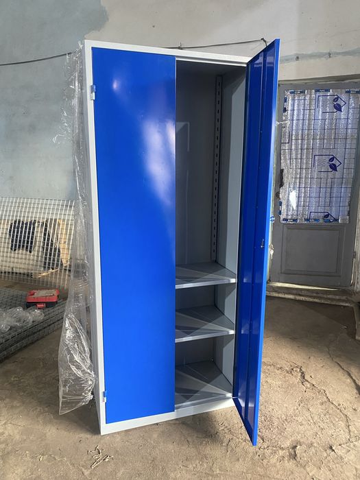 Metal shkaf zavodlar ustaxonalar va sexlar uchun