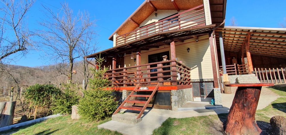 Închiriez casă LIBER REVELION