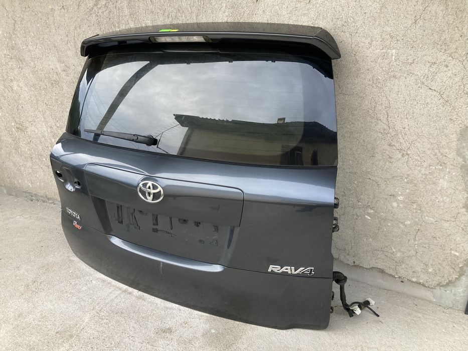 Задна врата/Капак за тойота рав4/Toyota rav4 06-11г
