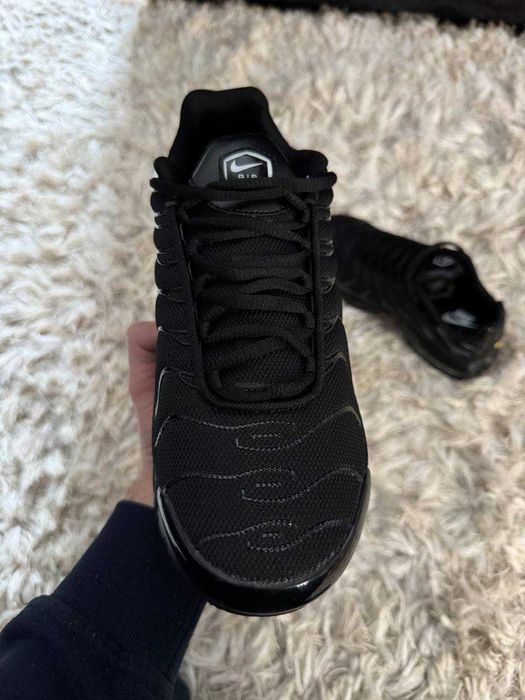 Nike Air Max Plus TN Triple Black