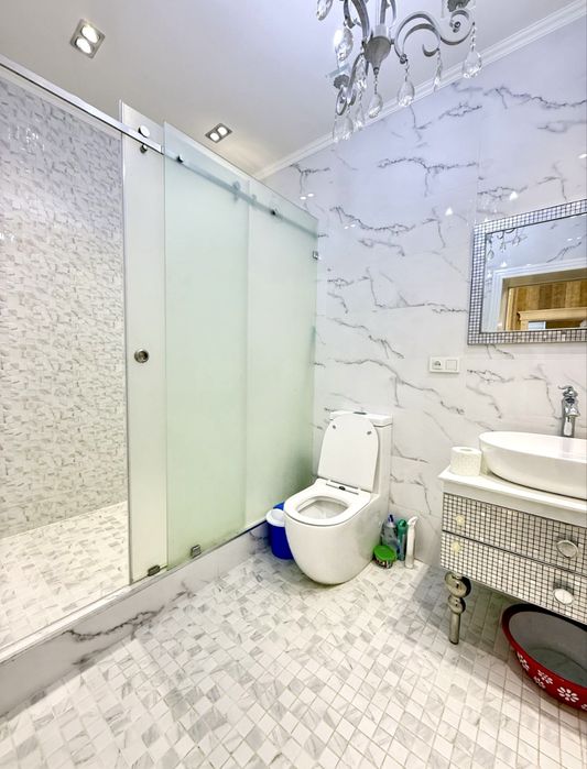 Рудакий.Сдаётся 3х комнатная Люкс Новостройке.Олтин Самарканд