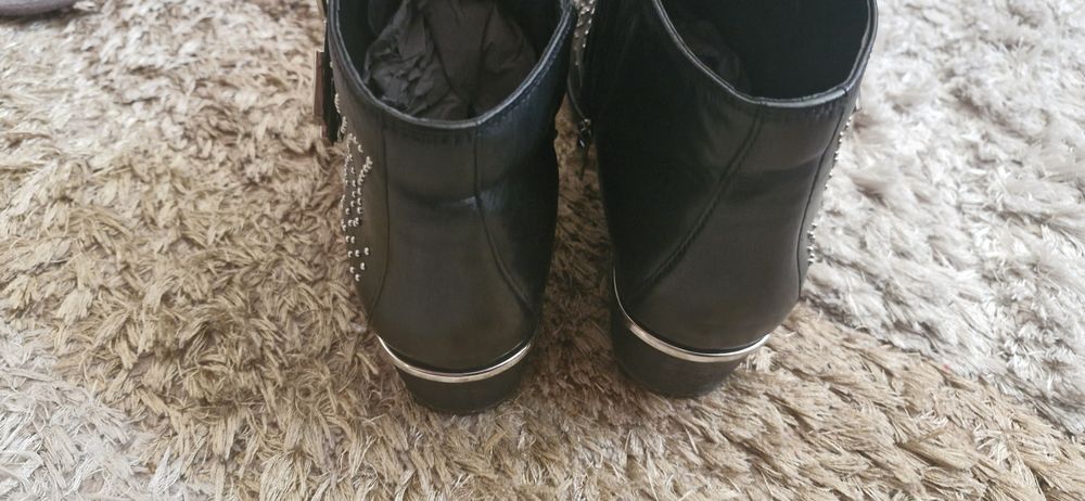 Ghete din  piele 39