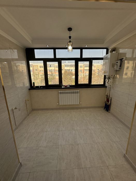 Срочно сотилади квартира янги ремонт люкс