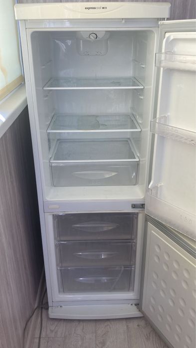 Холодильник  рабочий за доступную цену