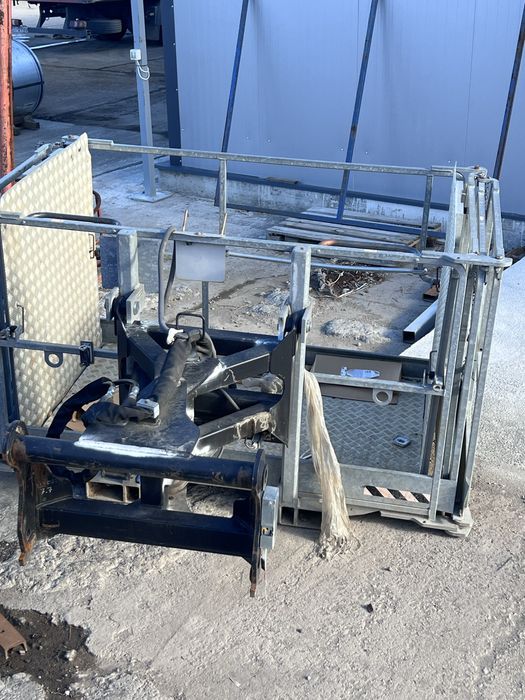 Manitou de inchiriat Macara automacara 360 grade