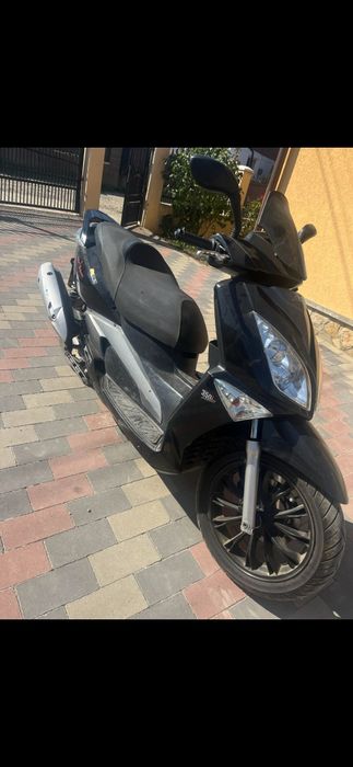 Vand scuter 300cc