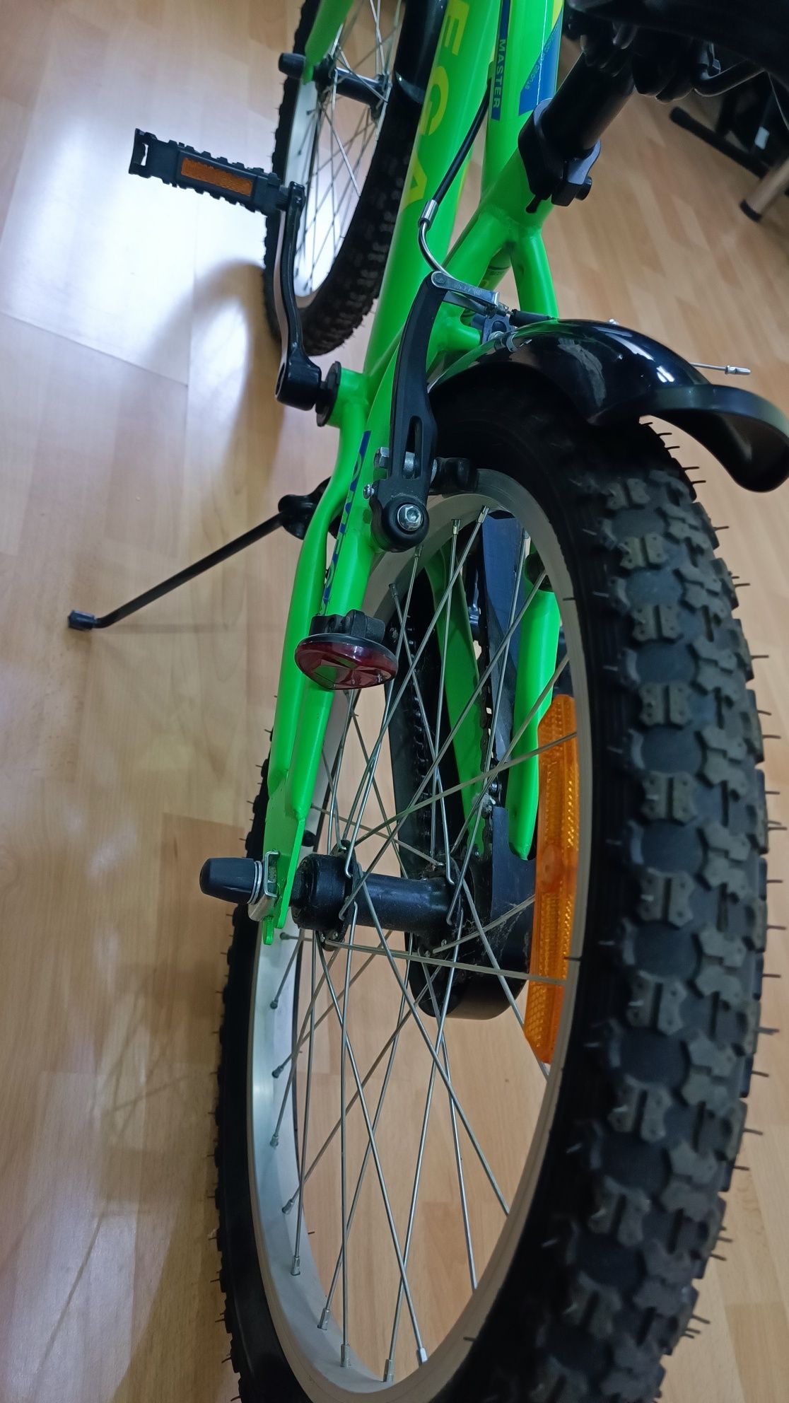 Vand bicicleta pentru copii 7-10 ani