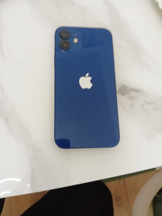 iPhone 12 продам