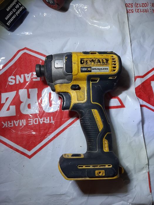 Devalt impac dcd887 brush