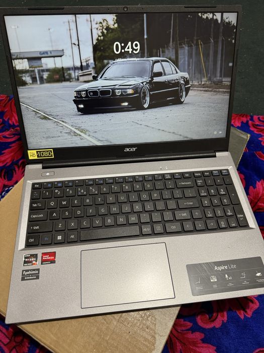 Acer aspire Yangi ideal holatda 16/512