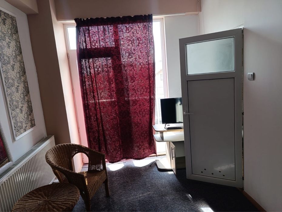 Inchiriez garsoniere de tip studio in bloc de garsoniere nou