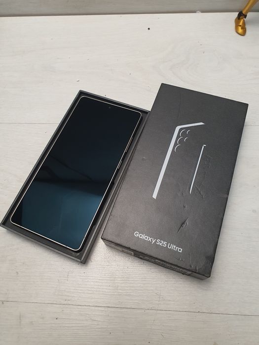 Samsung S25 Ultra 512g Телефон