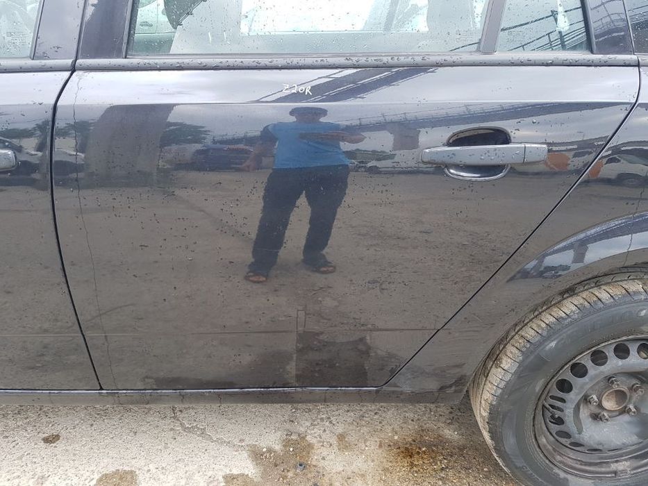 Usa / Portiera Stanga Spate Opel Astra H Break / Combi 2004 - 2010 Cod Culoare Z20R