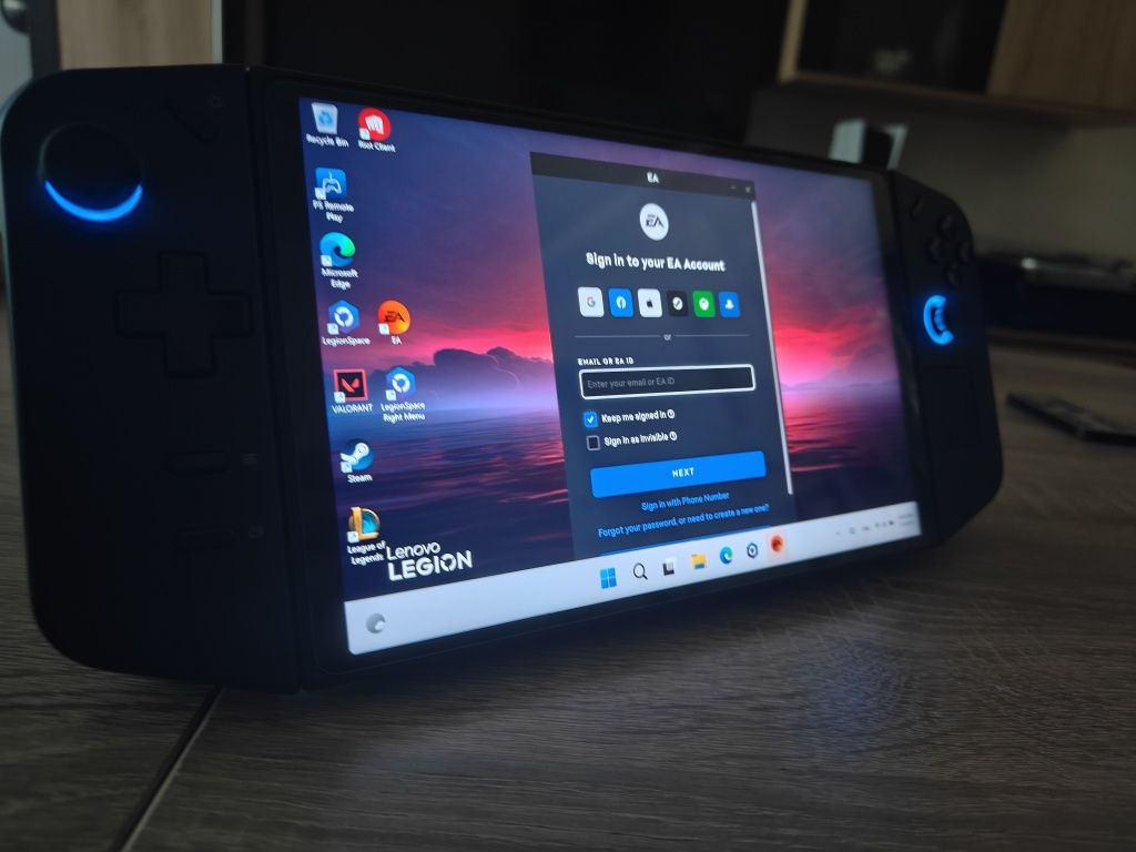 Конзола Lenovo legion go