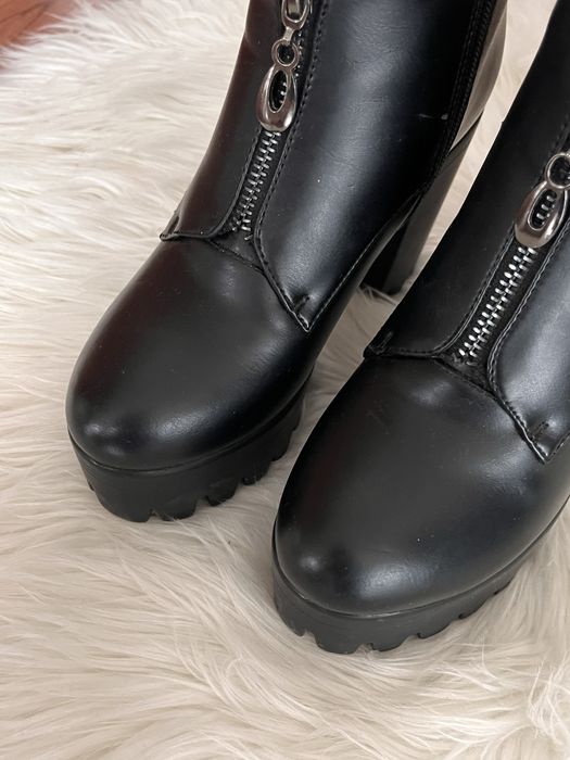 Дамски боти с ток Megias