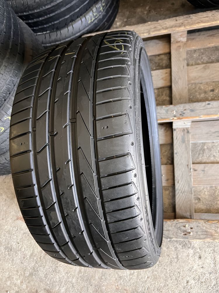 1 anvelopa vara ca NOUA 245/35/19 , Hankook , DOT 2023 , 7 mm