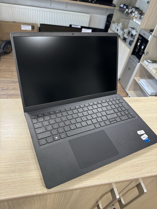 DELL Inspiron 15 3520, Intel Core i5-1235U