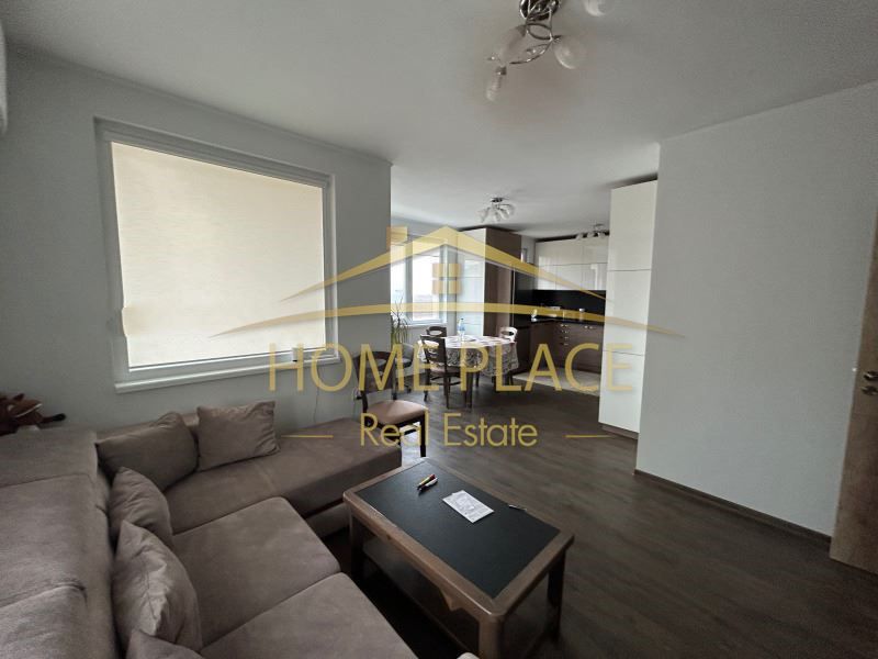 Дава се под наем Тристаен апартамент в Варна, Изгрев - 86 кв.м за 663 € - Снимка #1