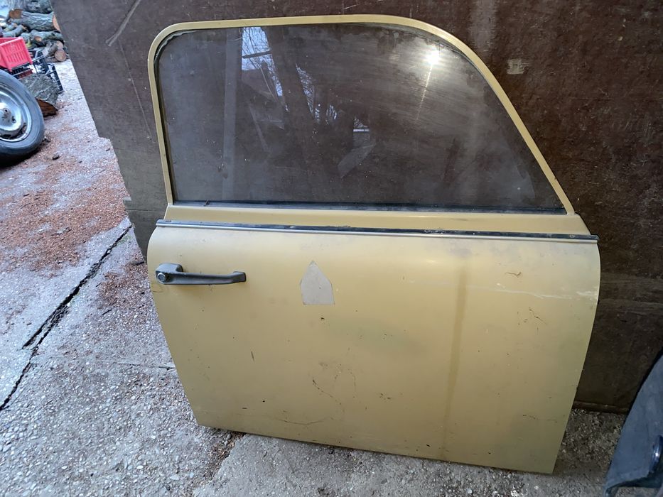 Usa trabant portiera dreapta fata