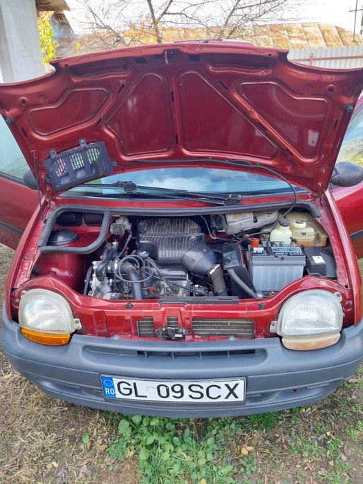 Vând Renault twingo