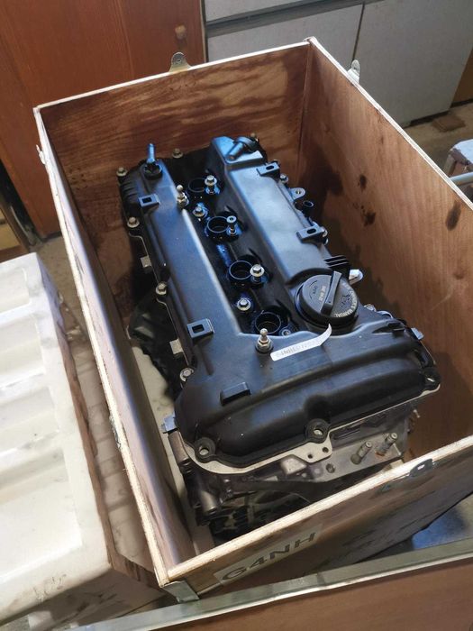 Двигател G4NH за Hyundai-Kia на части Глава Колянов вал Бутала, биели.