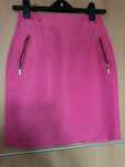 Fusta Rezerved fucsia, moderna