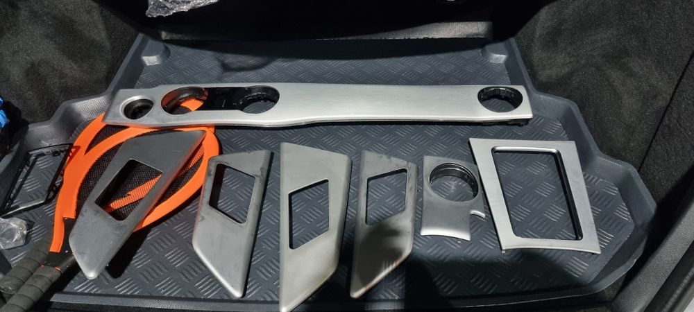 Декоративни вътрешни лайсни комплект на  Мерцедес GLK Facelift  2012-2