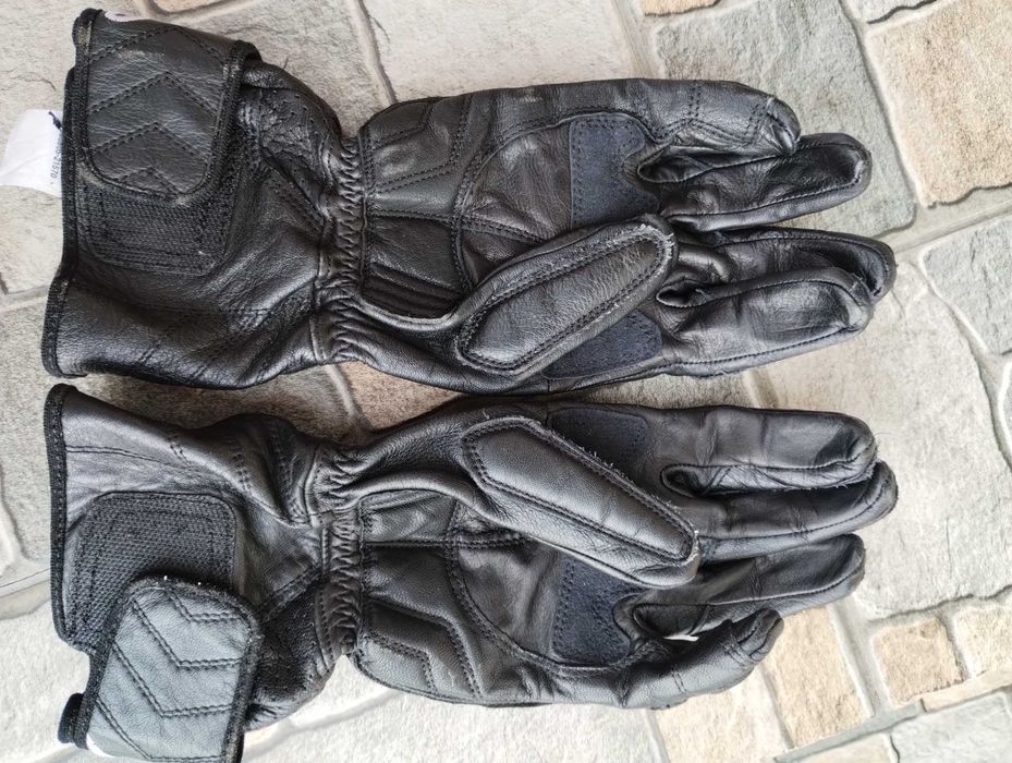 Manusi moto piele KSK Pasadena Gloves si Alpinestars Stella SP-3