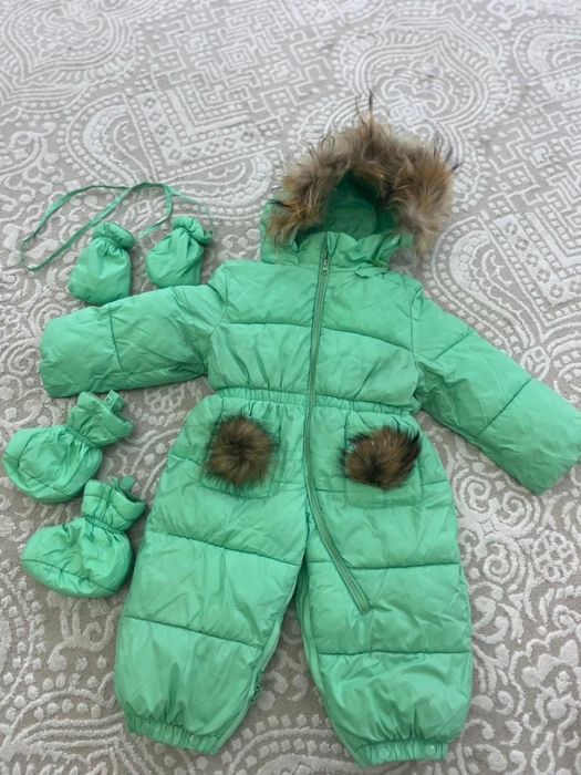 Комбинизон кішкентай ұл қызға да бара береді