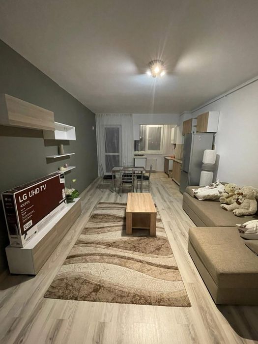 Inchiriez apartament cu 2 camere 55mp Ploiesti strada Targovestei