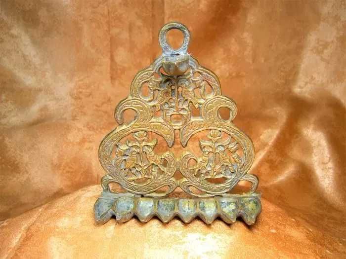 Iudaica, menorah arhaica bronz, sec 18, antique, colectie, cadou