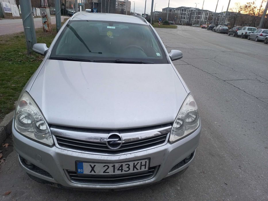 Продавам opel astra h