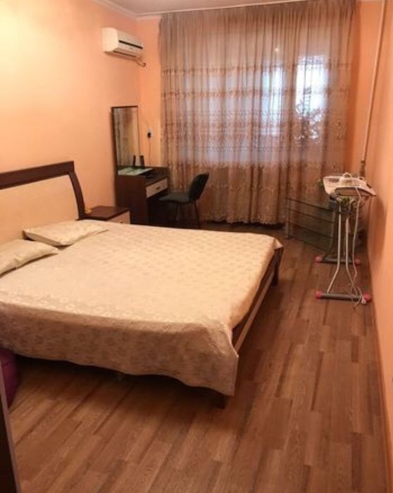Посуточно почасам квартира в центре. г Актобе 12 мкр, 11 мкр
