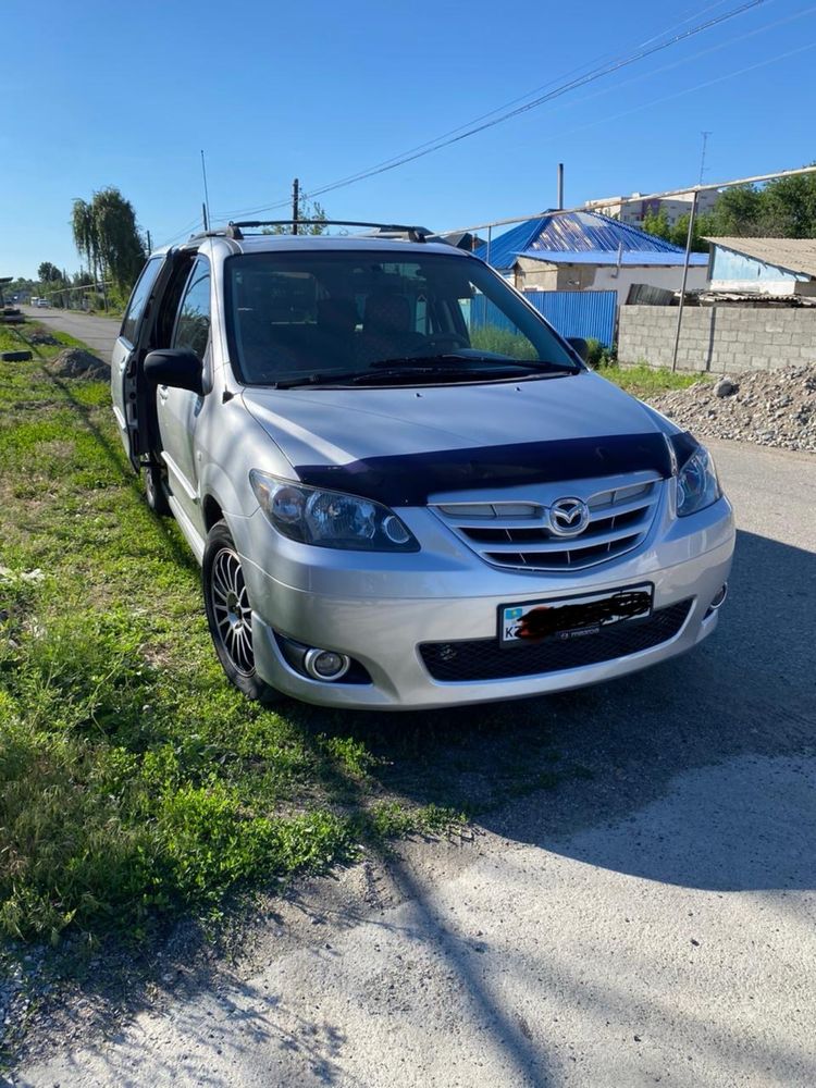 Мазда MPV 2004!!
