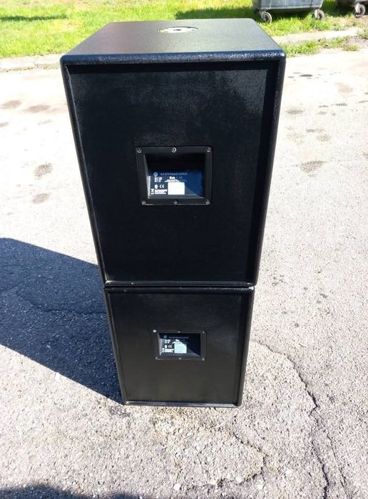 Vând bași dynacord