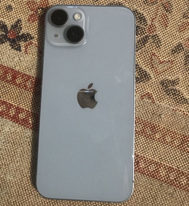 Айфон 14 голубой