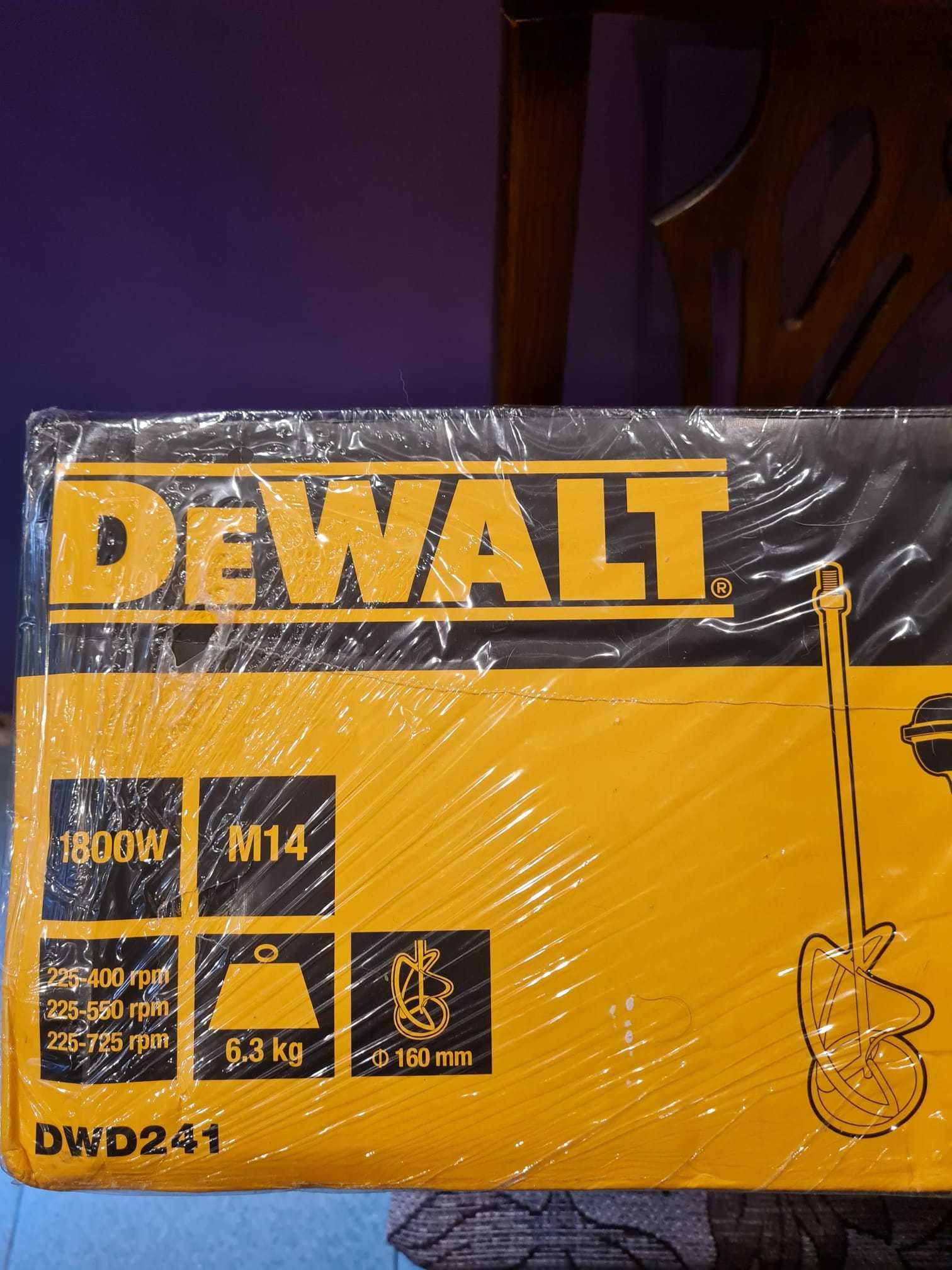 Миксер Dewalt DWD241