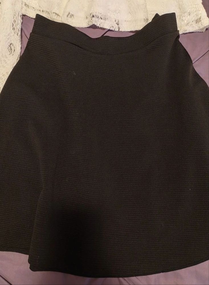 Set fusta h&m si bluzita elaganta noi!!