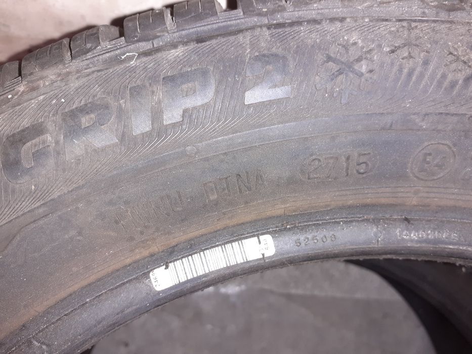 4бр Гуми 165 60 15 семперит