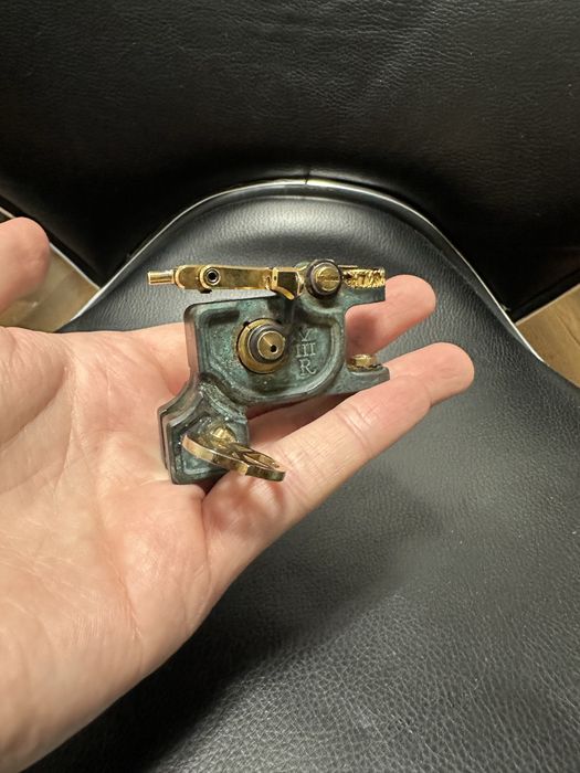 Aparat de tatuat Dan Kubin v3r