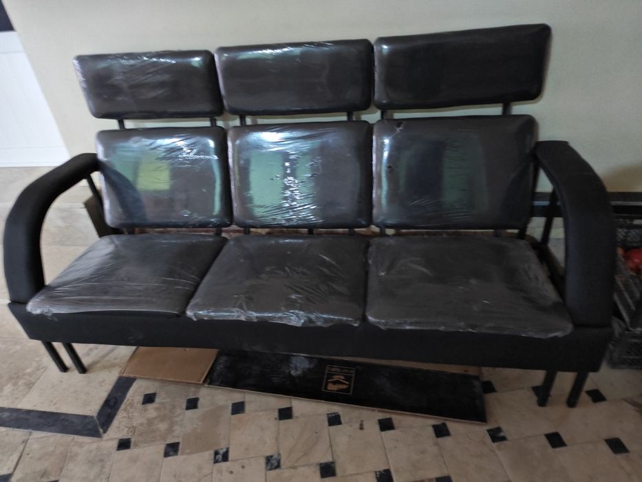 3- х местный стул аэропорт