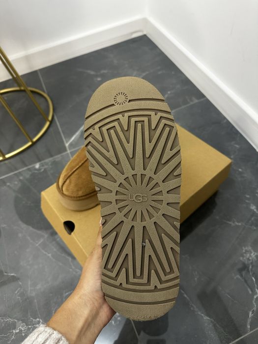 Cizme Ugg Tazz marimea 39