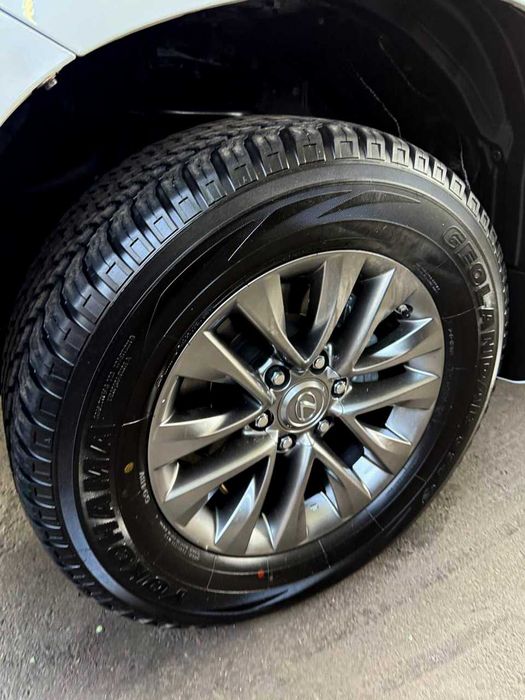 Lexsus GX 460 Dubai Version 4x4 идеал ҳолатда сотилади!