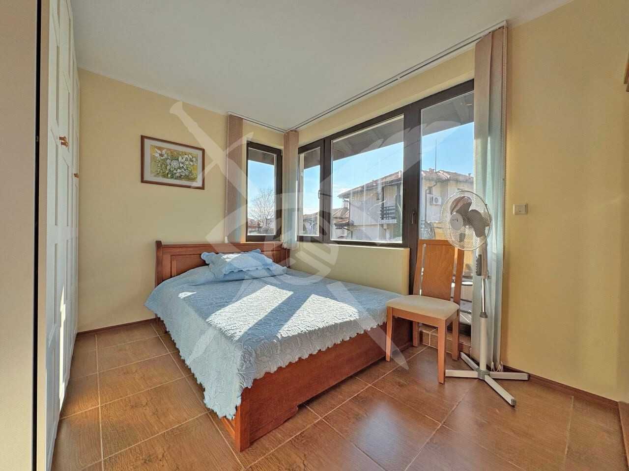 Продава се Тристаен апартамент в с. Кошарица, Област Бургас - 90 кв.м за 1078 €/кв.м - Снимка #3