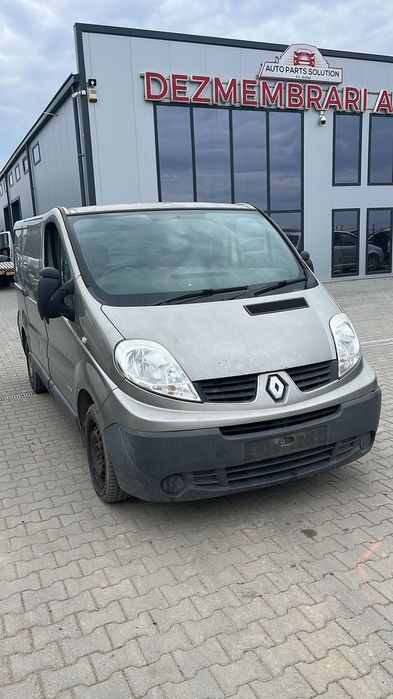 Dezmembram Renault Traffic 2.0 diesel din 2010