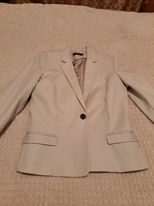 Пиджак Mango, S42 размер, 3500тг