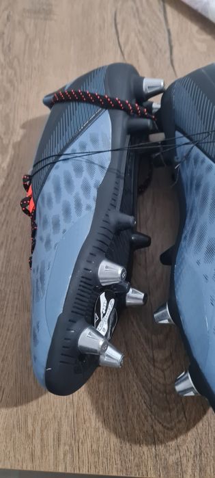 Adidași crampoane fier - Noi